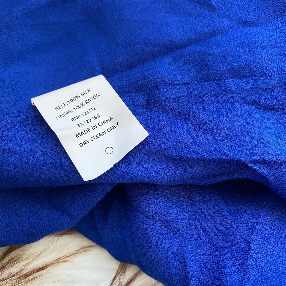 Blue pattern delicate silk top - Picture 6 of 7